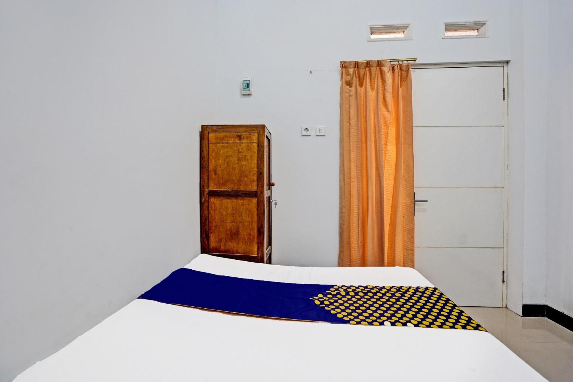 Oyo Life 91866 Paradise Ok Kost Syariah Mojokerto Exterior photo